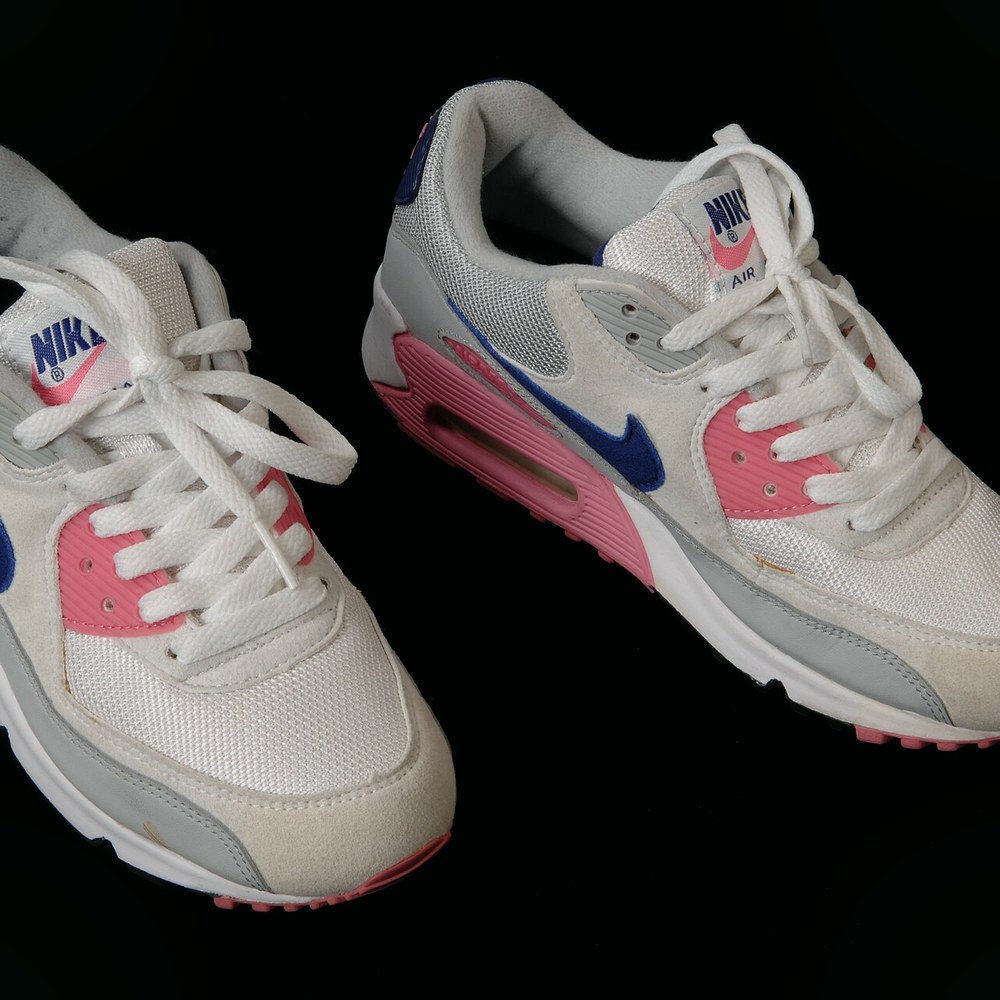 Illustrative image for Custom Pastel Low-Top Sneakers
